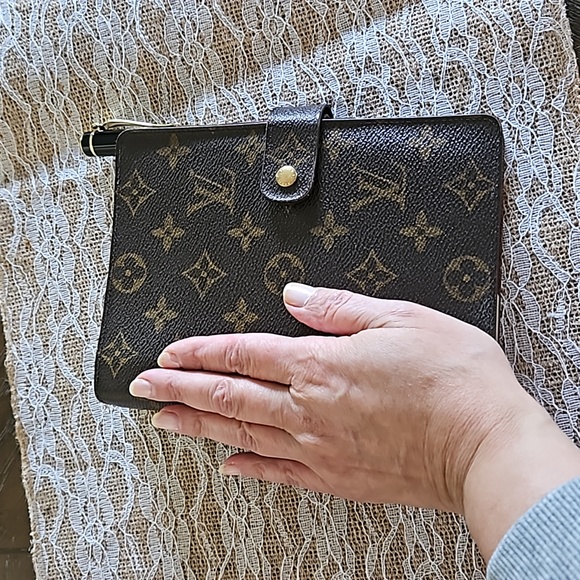 Louis Vuitton agenda - Picture 13 of 13